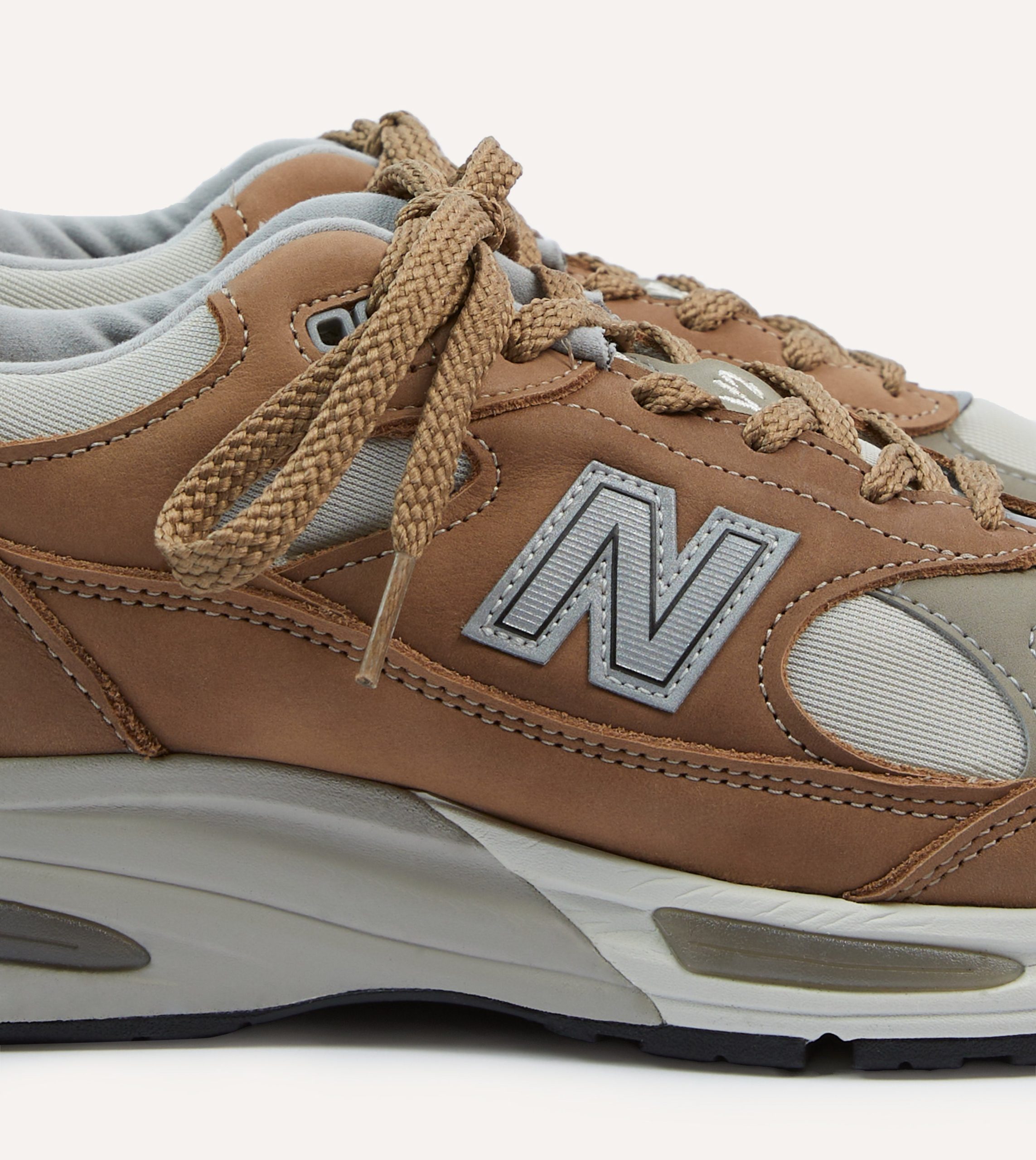 New Balance Coco Mocca Made in UK 991v2 Trainers - Image 3