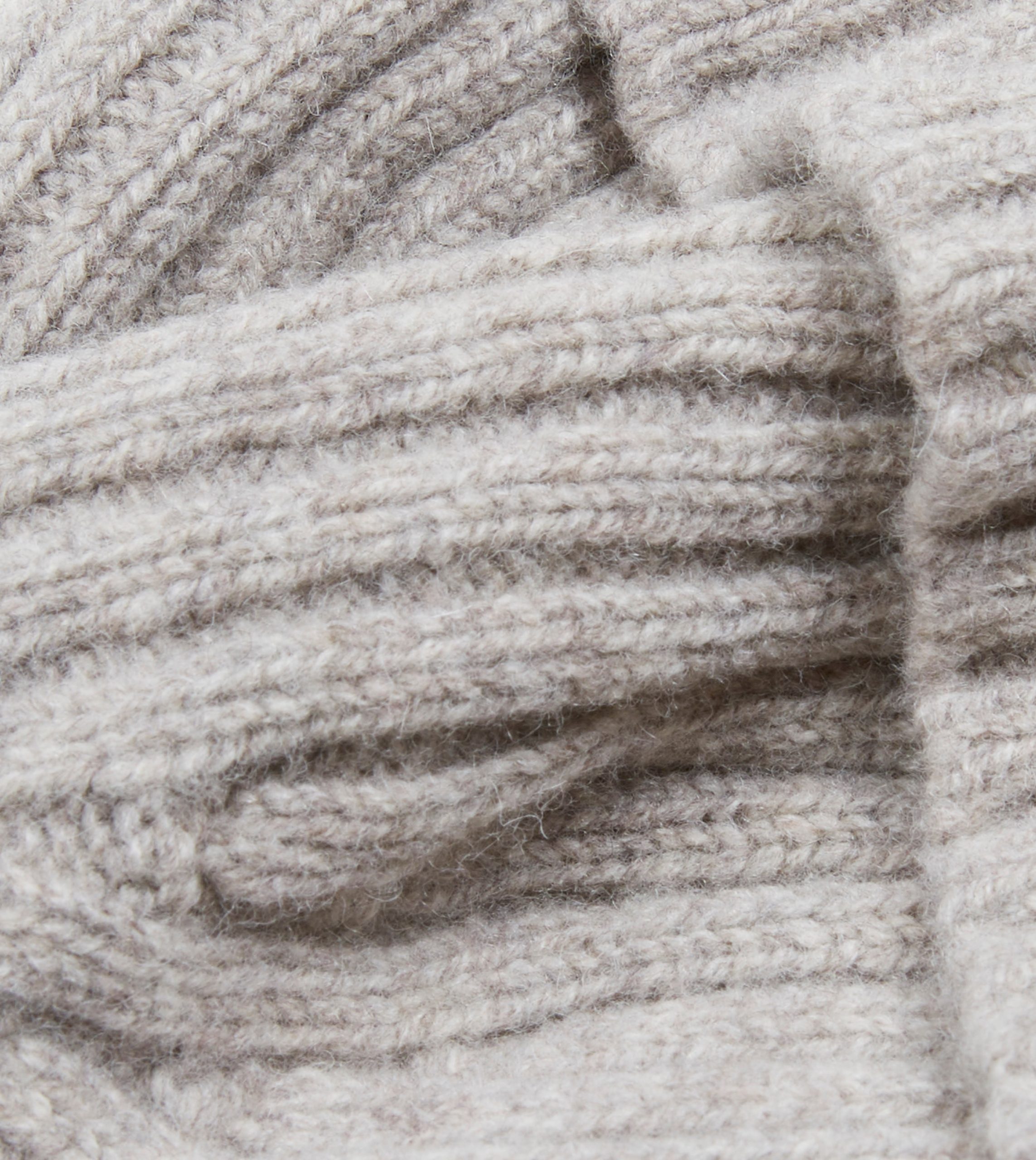 Light Grey Lambswool Ribbed Knit Cap - Image 2