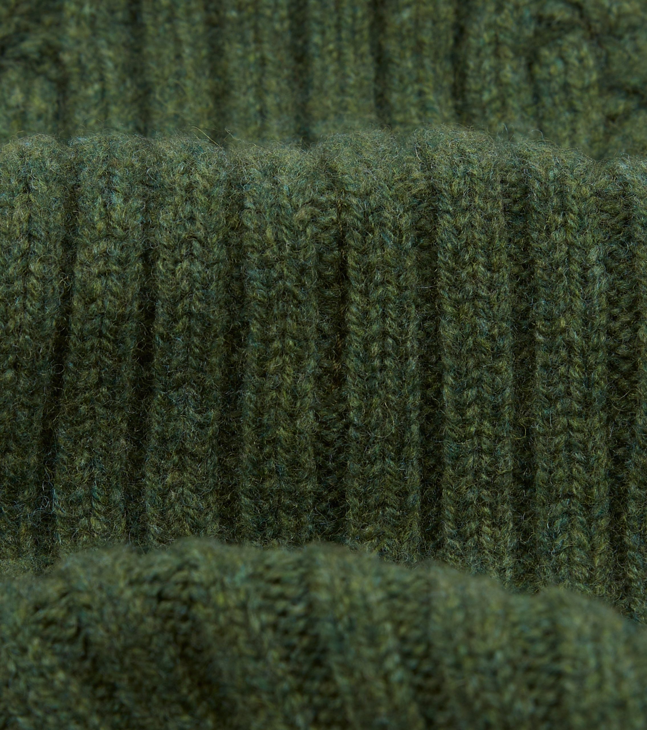 Green Lambswool Ribbed Knit Cap - Image 2